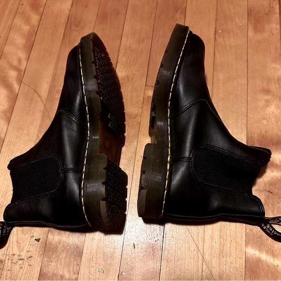 2976 Slip Resistant Leather Chelsea Boots - Picture 5 of 5